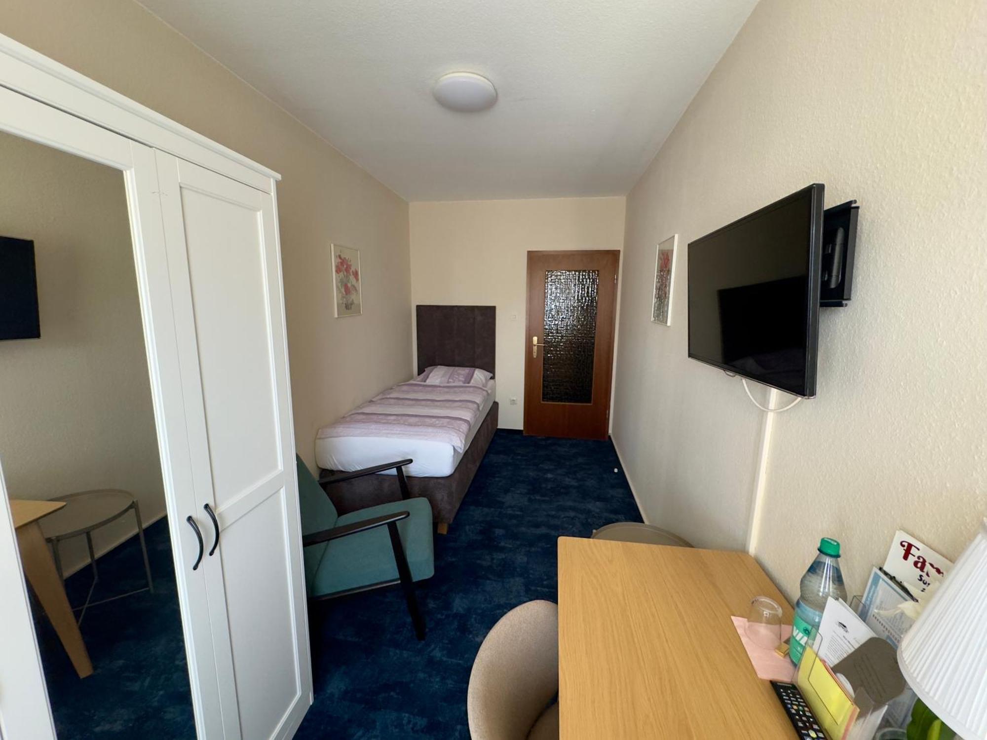 Hotel Zum Grafen Hallermunt Шпринге Екстериор снимка