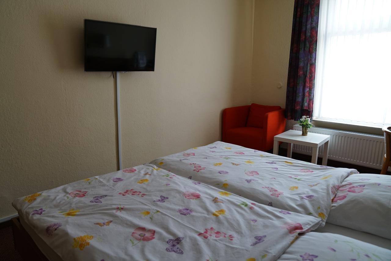 Hotel Zum Grafen Hallermunt Шпринге Екстериор снимка